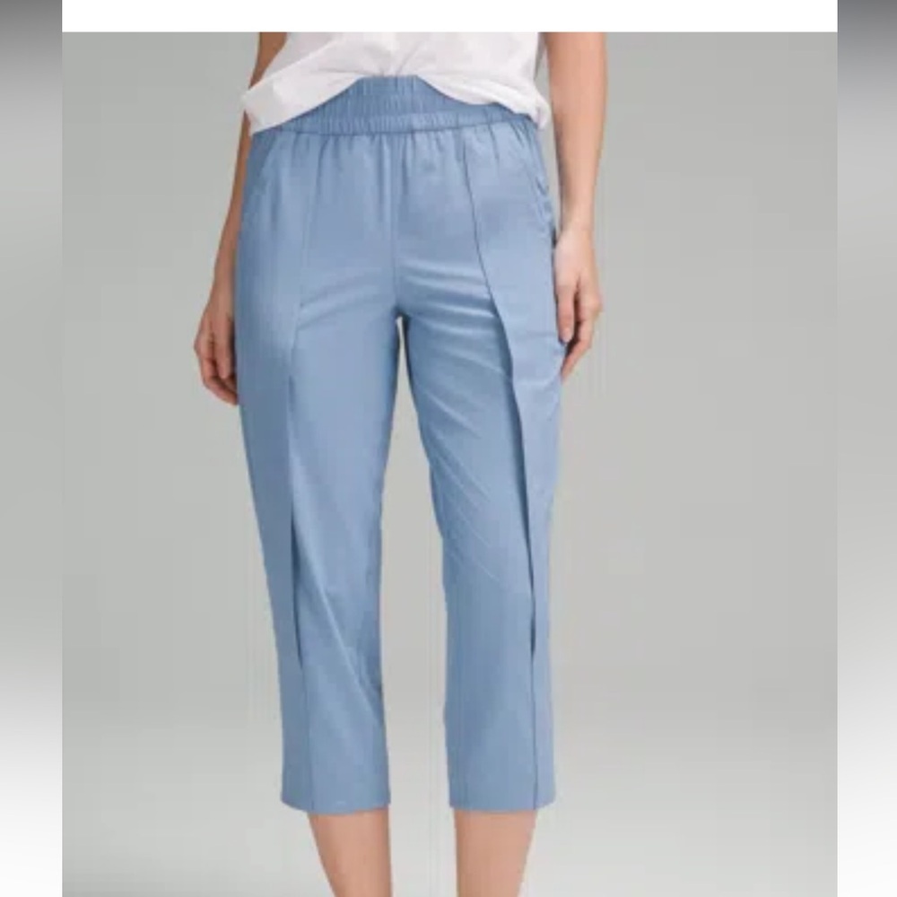 NWT LULULEMON Front-pleat Tapered Mid-rise Cropped Pant In Blue size 8